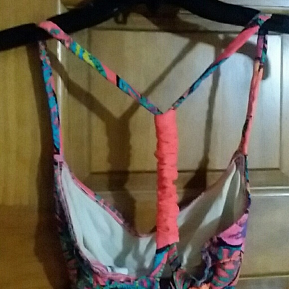 Size 7/8 colorfully printed one piece swim suit - Picture 3 of 5